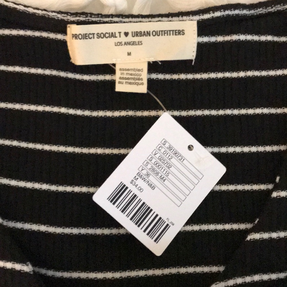 NWT*PROJECT SOCIAL TEE SARA TIE-FRONT TOP - Picture 4 of 5